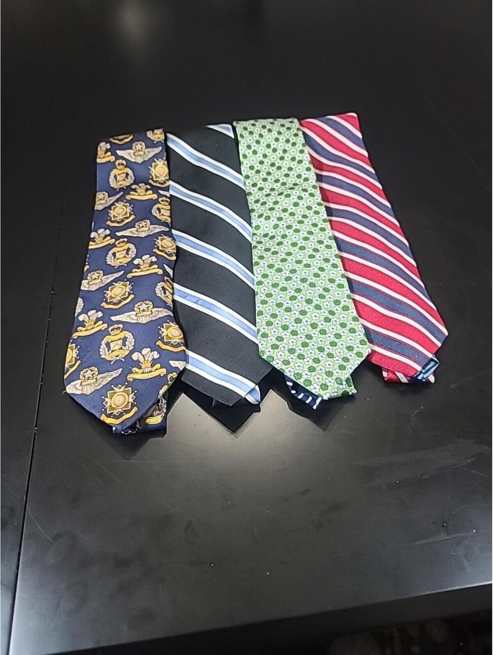 Tommy Hilfiger Lot of 4 Vintage Silk Preppy Classic Print Neck Ties USA